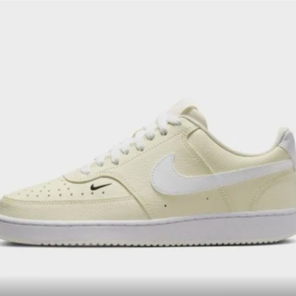 Nike Court Vision Low